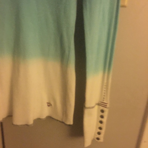 Long sleeve like new thermal type shirt . - Picture 3 of 4